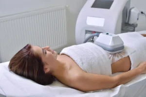 CoolSculpting Elite device used for cryolipolysis fat reduction
